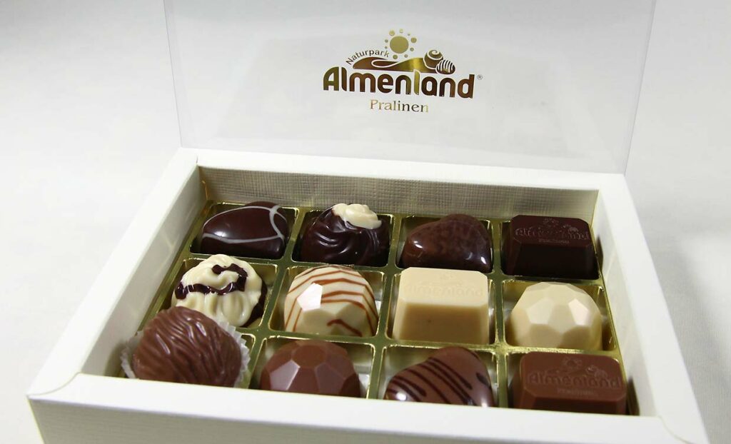 almenland-pralinen in 12er schachtel
